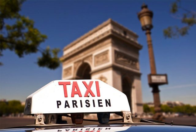 Prendre un taxi à Paris